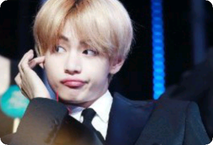 Tôi á? Thật ra, chúng ta bằng tuổi nhau mà? Haha thumbnail