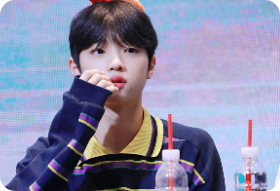 看孙东杓主演的喜剧电视剧时 thumbnail