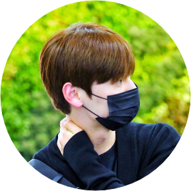 황민현 image