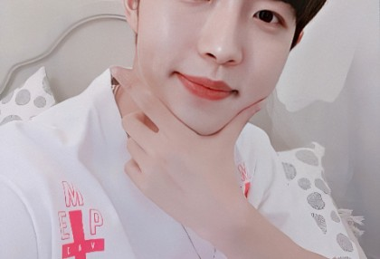 我的男朋友是Wanna One的金在焕。 thumbnail