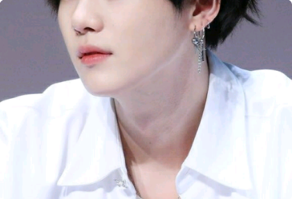 嘿，领导，你爱上我了吗？ thumbnail