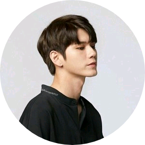 옹성우 image