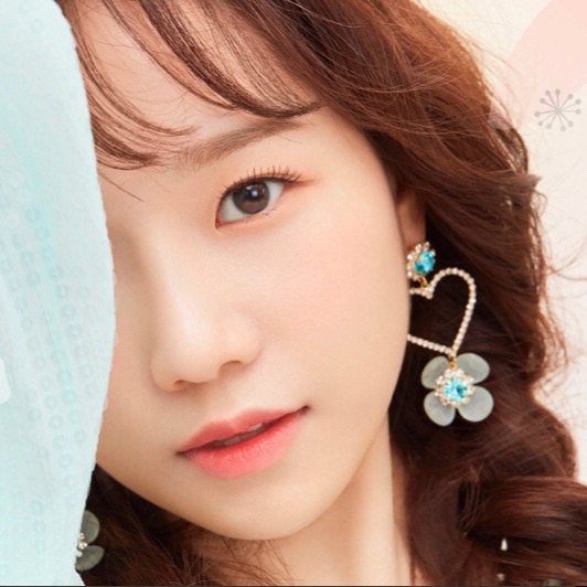 조유리 image