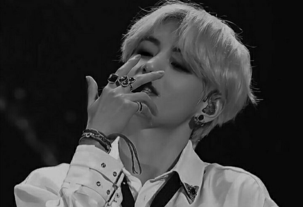 Chiến dịch lớn nhằm dạy dỗ Kim Taehyung thumbnail