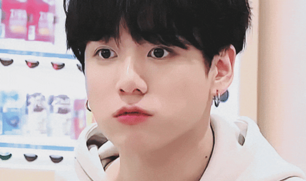 10년지기 친구가 갑자기 여자로 보여요 thumbnail