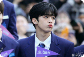 Living together with a male friend thumbnail