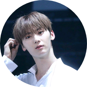 황민현 image