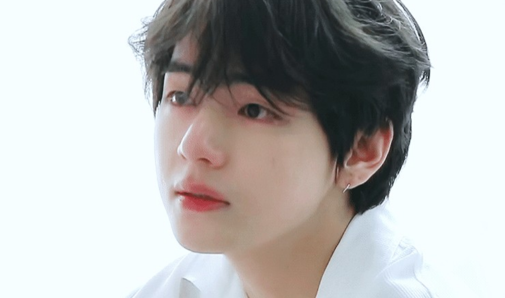 Fleurs qui tombent et eau qui coule thumbnail