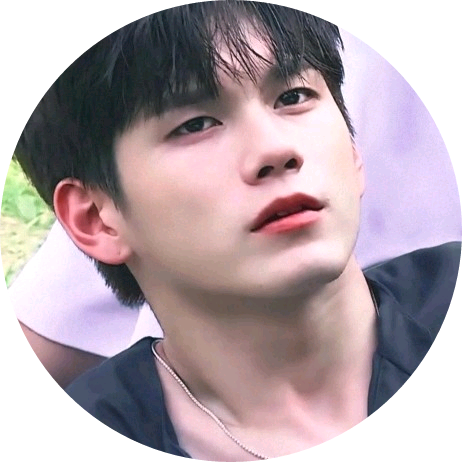 옹성우 image