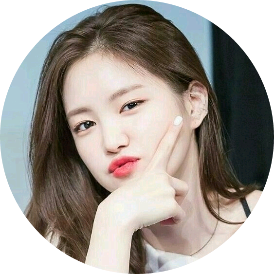 손나은 image