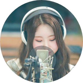이채연 image