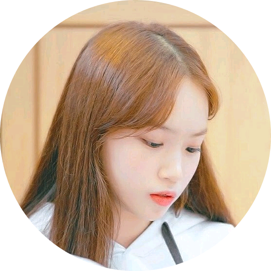 김채원 image