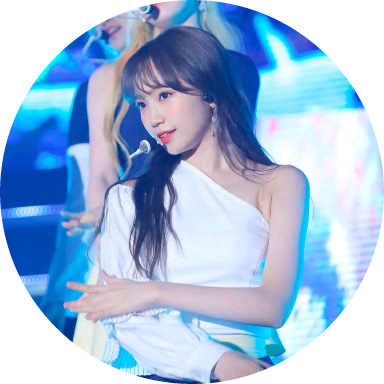 김채원 image