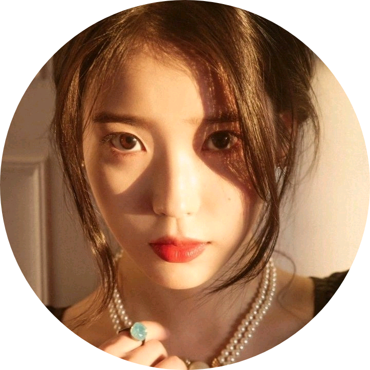 아이유 image