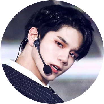 옹성우 image