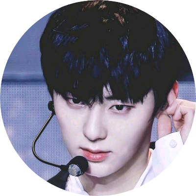 황민현 image