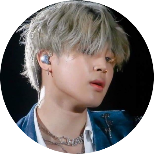 박 지 민  . image