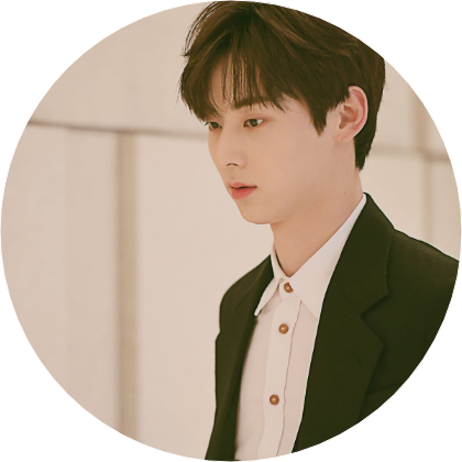 황민현 image