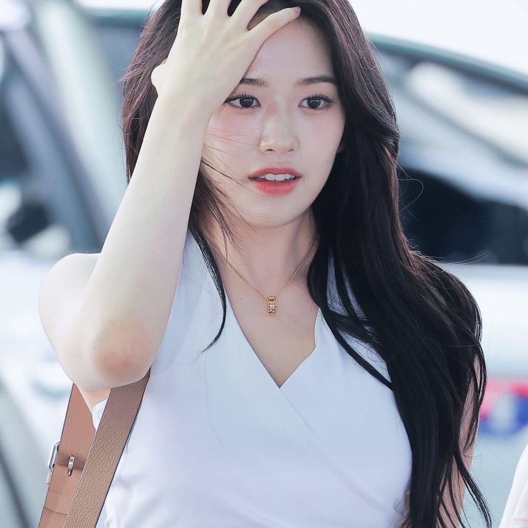 정채은 image