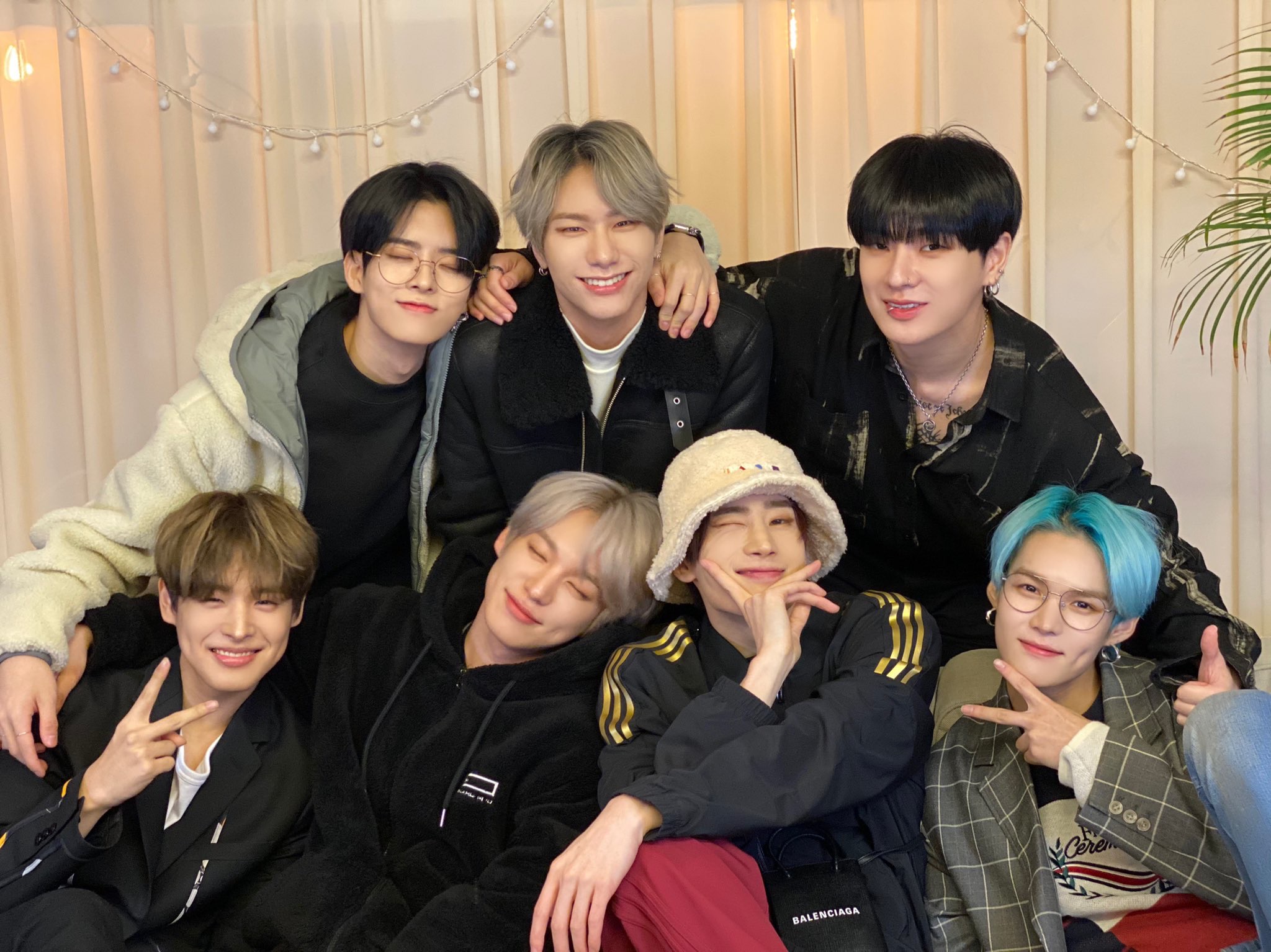 [Facebook di VICTON] thumbnail