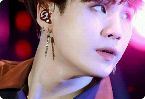 八月 D thumbnail