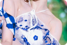 我的学长借给我一些衣服。 thumbnail