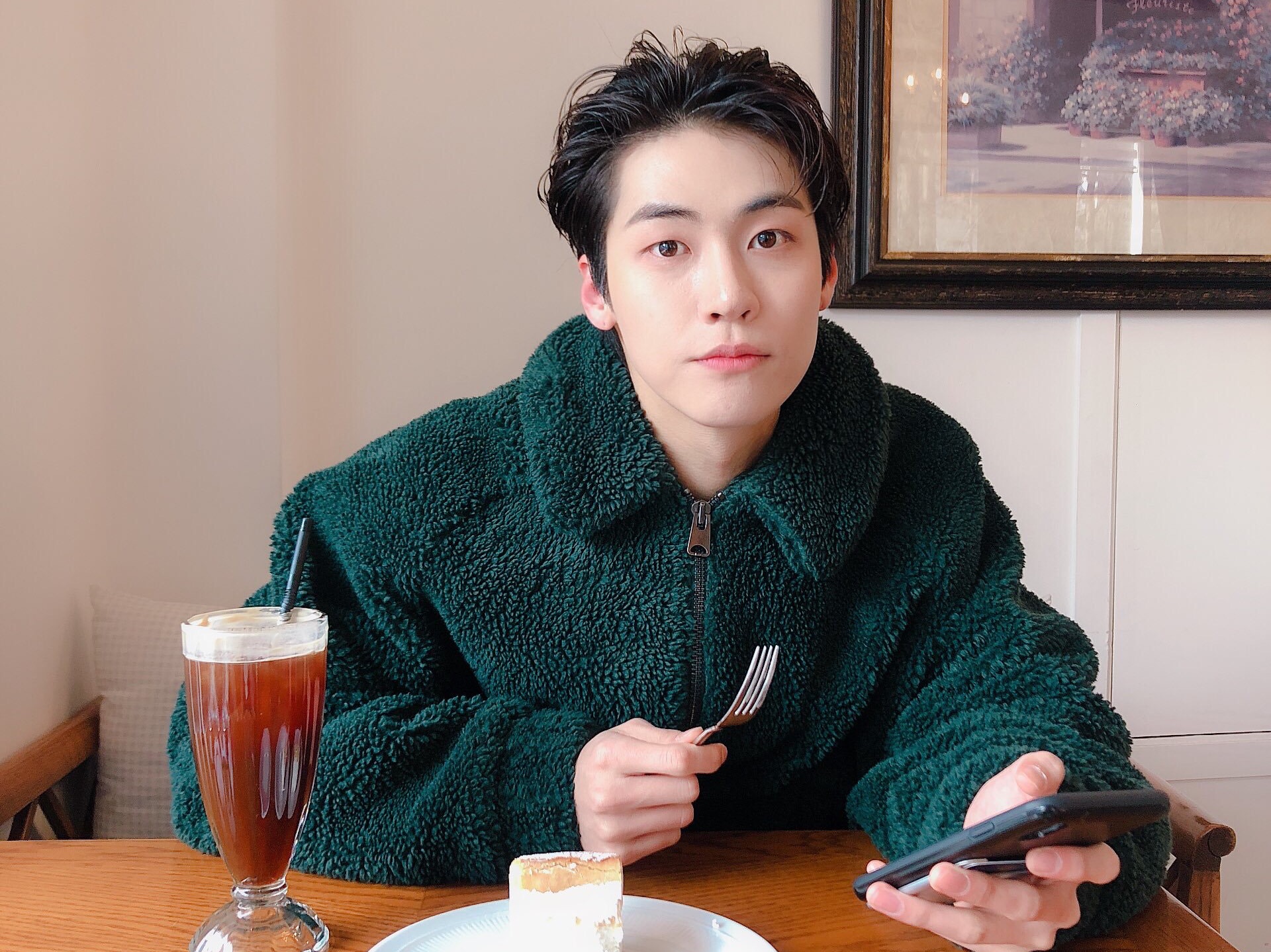 Li Chengxie, il poeta che sceglie le stelle thumbnail