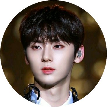 황민현 image