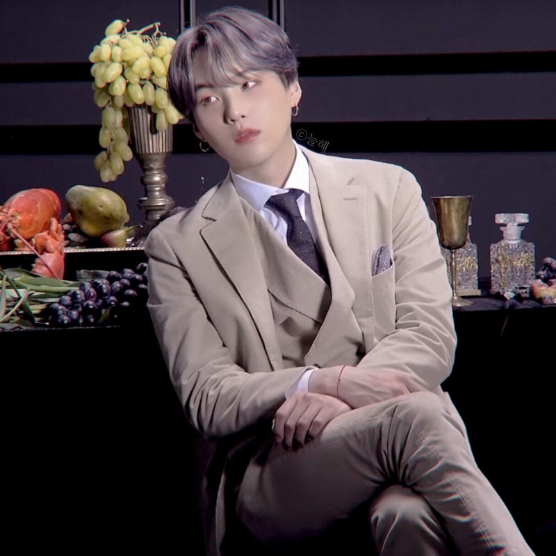 민 윤 기 . image