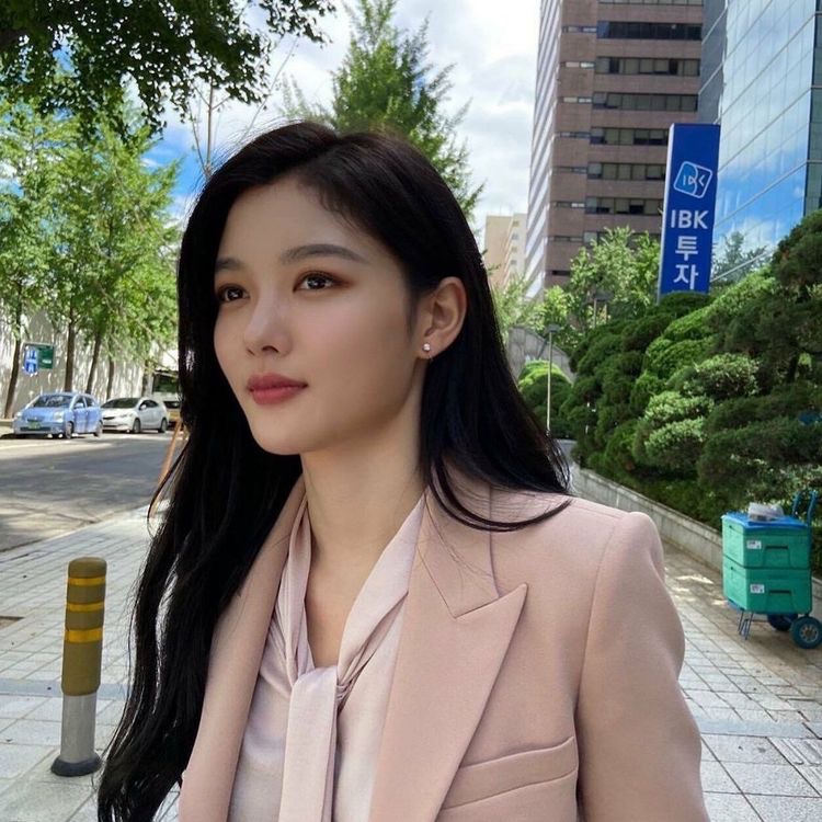 김유정 image