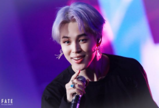 Sekelompok teman laki-laki dan teman perempuan thumbnail