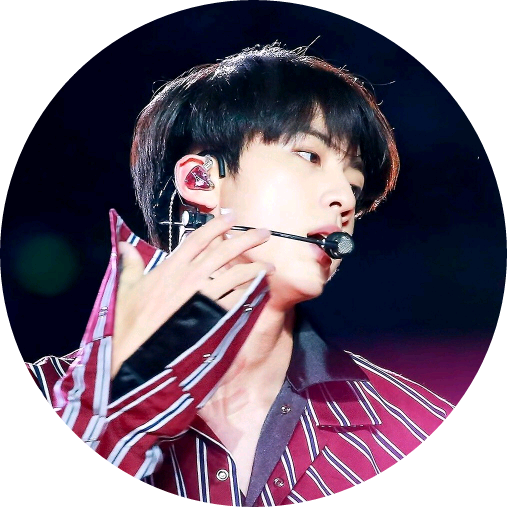 김석진 image