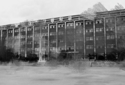 Nombre del caso: Caso de asesinato en la escuela secundaria a prueba de balas _ thumbnail