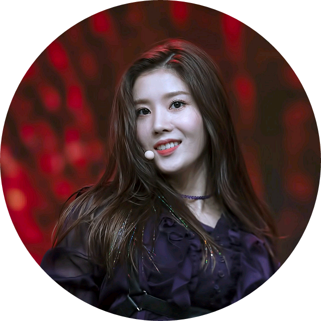 권은비 image