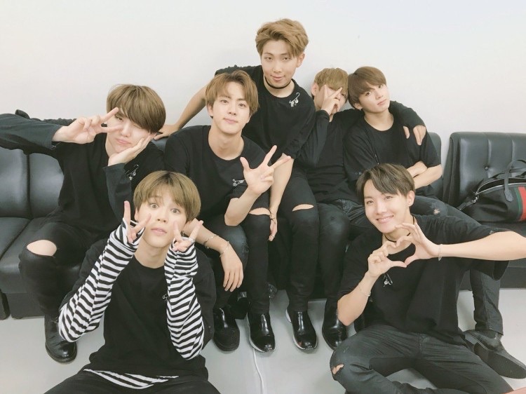 일곱이라 다행이야 thumbnail