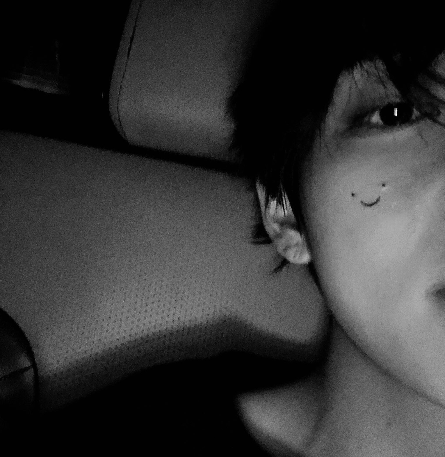 너와 나 함께라면 웃을 수 있으니까 [ 단편 ] thumbnail