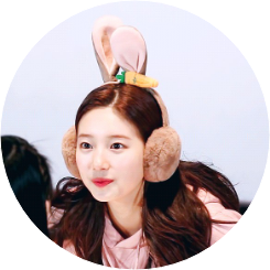 서아린(17) image