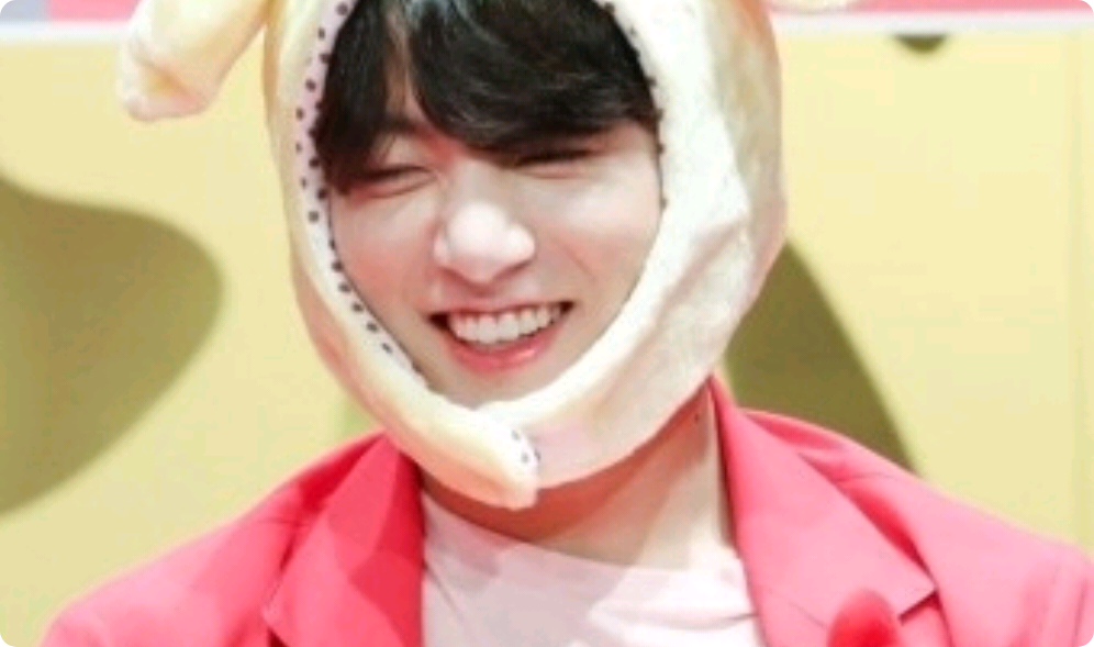 꽃잎 사이 thumbnail