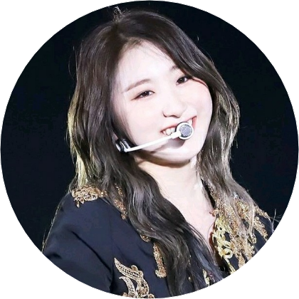 이채연 image