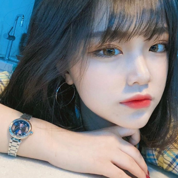 윤 설 image