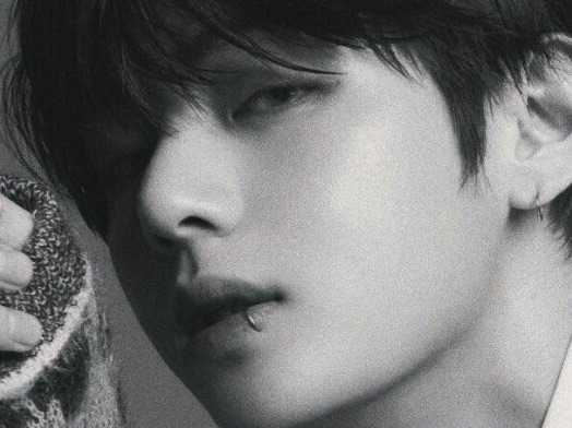 It's okay, hug me. thumbnail