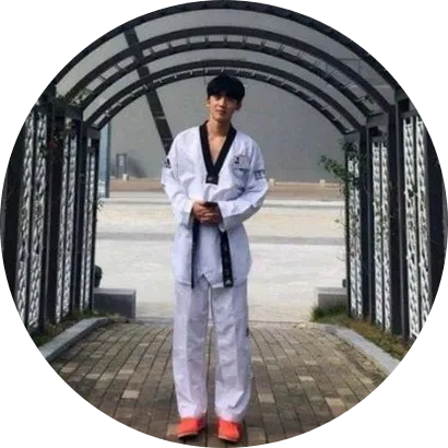김요한 image