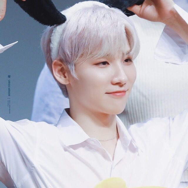 전 웅(18살) image