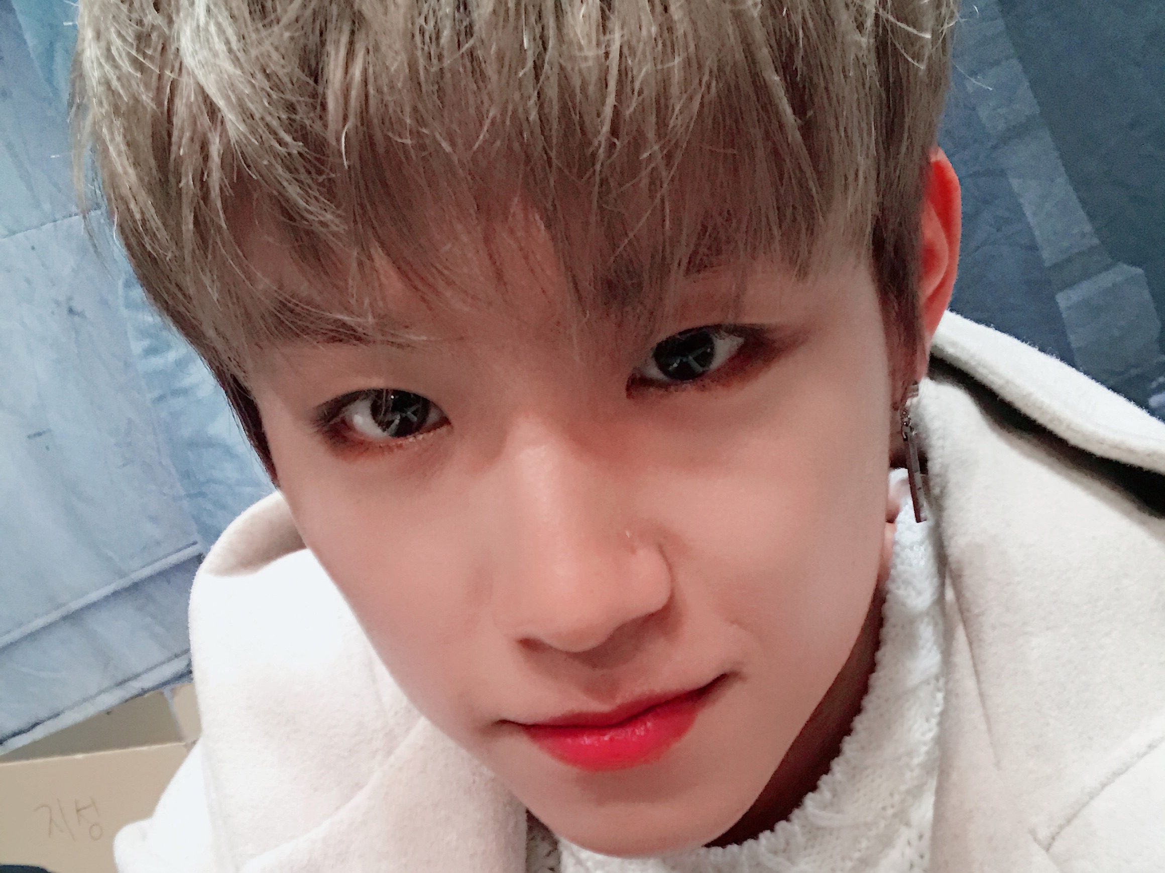 박우진  image