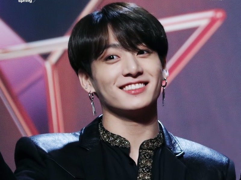 我的雙胞胎妹妹是領養的。 thumbnail