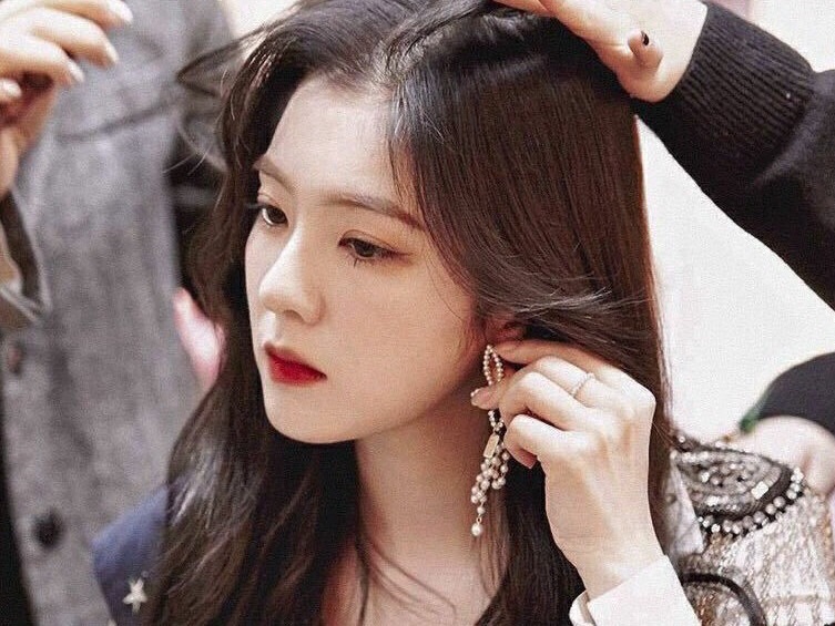 Siswa pindahan itu adalah seorang penyihir. thumbnail