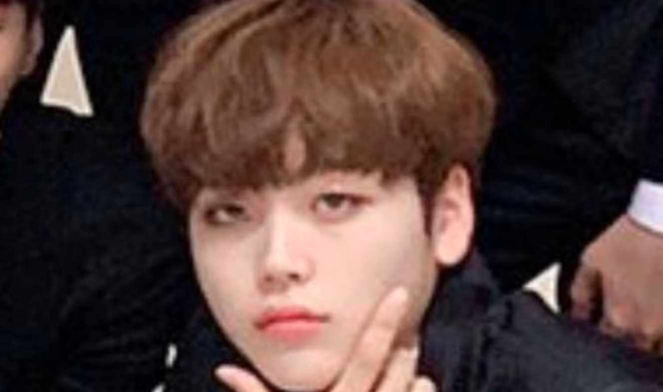 Hyungjun è così carino ~♡ thumbnail