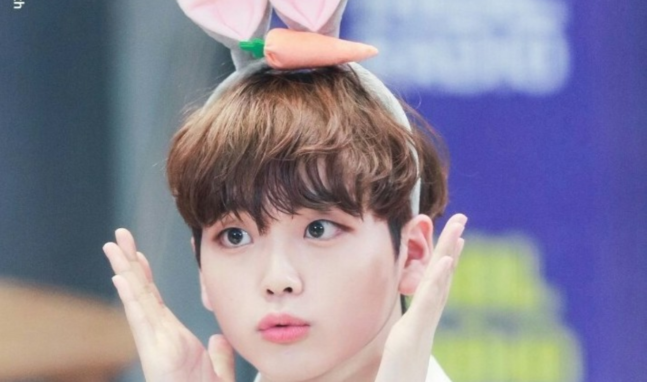 Hyungjun, d'ora in poi, cammina solo su un sentiero fiorito ~♡ 🌸🌸🌸 thumbnail