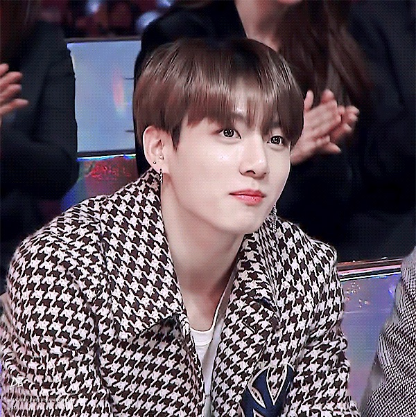 L'eroina è per metà umana e per metà bestia!੧(❛〜❛✿)੭ thumbnail