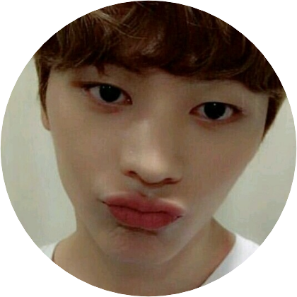 육성재(사막여우) image